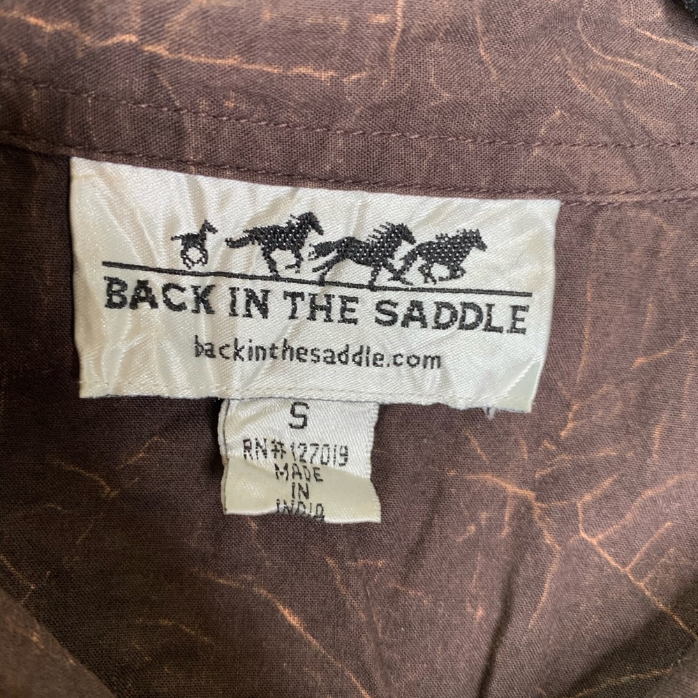 Back in the Saddle 🐴 Western 🌹 Shirt - Picture 6 of 7
